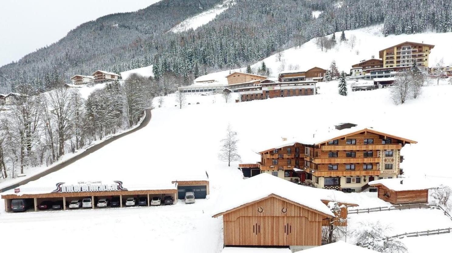 Ski In Ski Out Hotel Unterellmau Saalbach-Hinterglemm Exterior photo