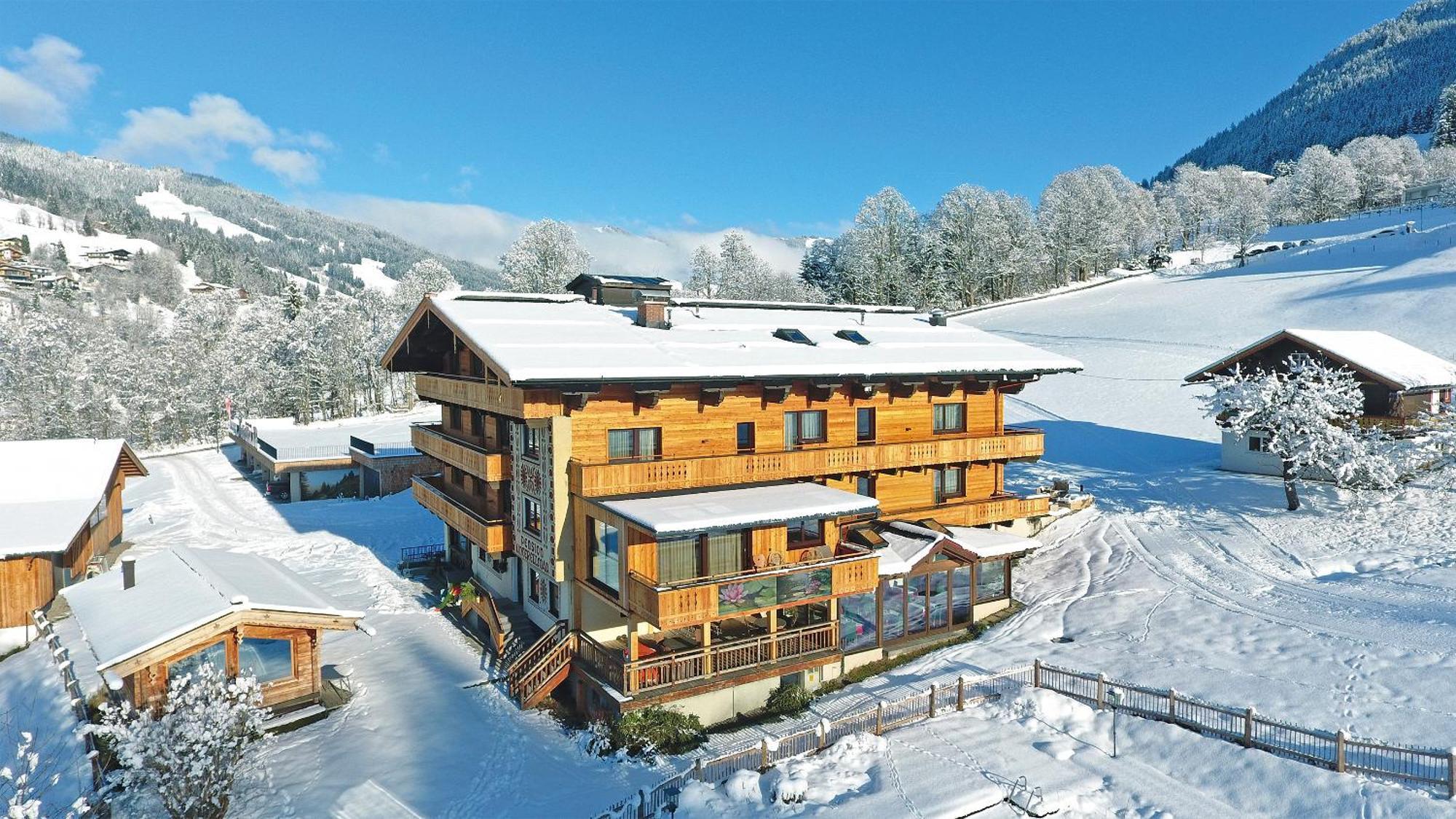 Ski In Ski Out Hotel Unterellmau Saalbach-Hinterglemm Exterior photo